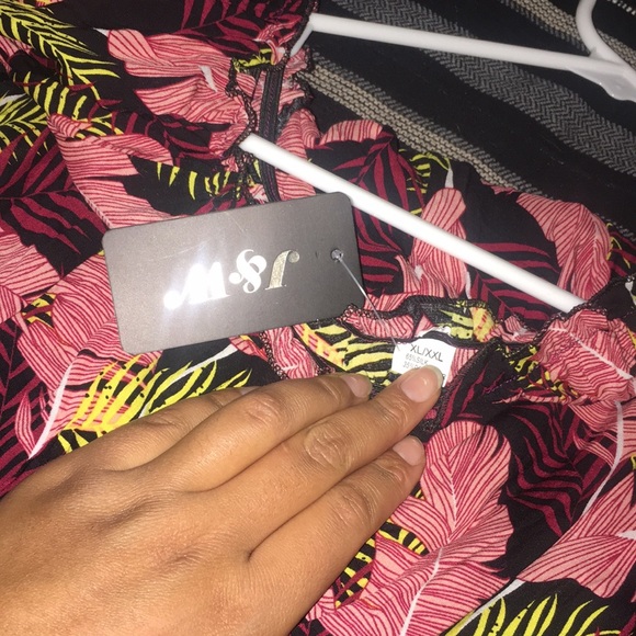 Floral romper - Picture 2 of 2